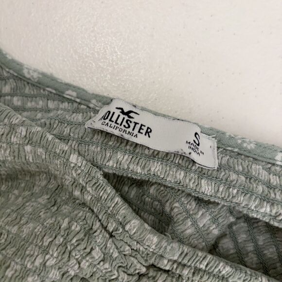 Hollister Blouse Women's Small Green Smocked Cropped Long Sleeve Boho Top - Picture 7 of 8